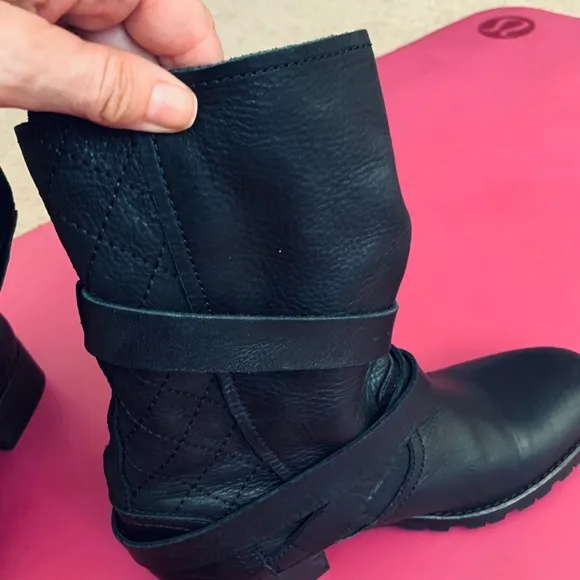 MAJE PARIS SCRUNCH ANKLE BOOTS EXCELLENT CONDITION LIKE NEW