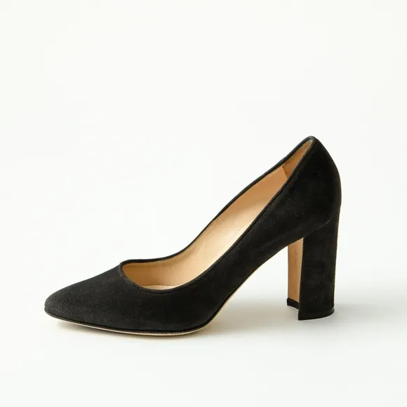 Manolo Blahnik Brown Suede Pumps