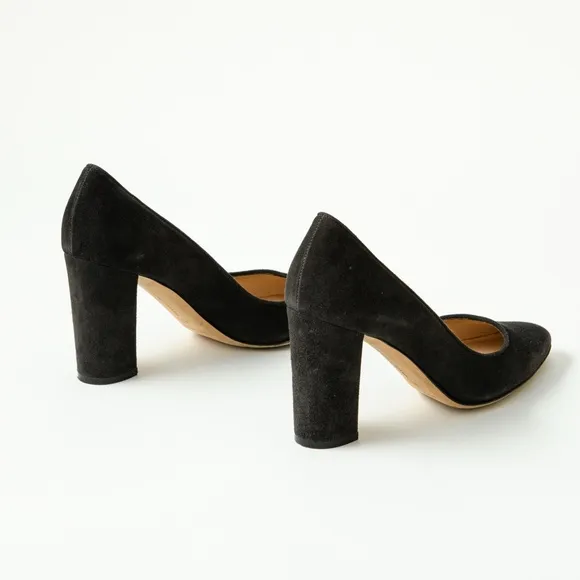 Manolo Blahnik Brown Suede Pumps