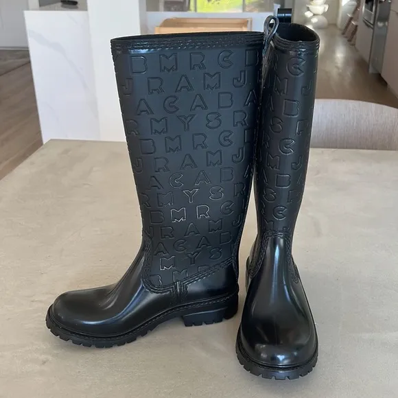MARC BY MARC JACOBS Alphabet Rubber Rain Boots,‎ Black, Sz 36