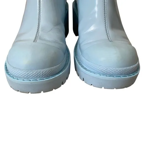 Marc by Marc Jacobs Cloud Light Blue Leather Chelsea Lug Sole Boots size 7