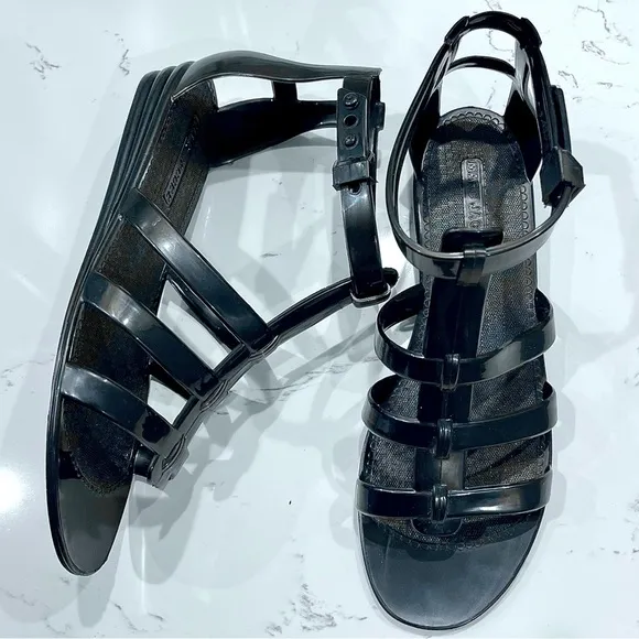 MARC JACOBS | Rubber Gladiator Jelly Sandals in Black | Size 7 | IT 37