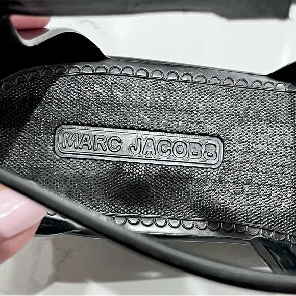 MARC JACOBS | Rubber Gladiator Jelly Sandals in Black | Size 7 | IT 37