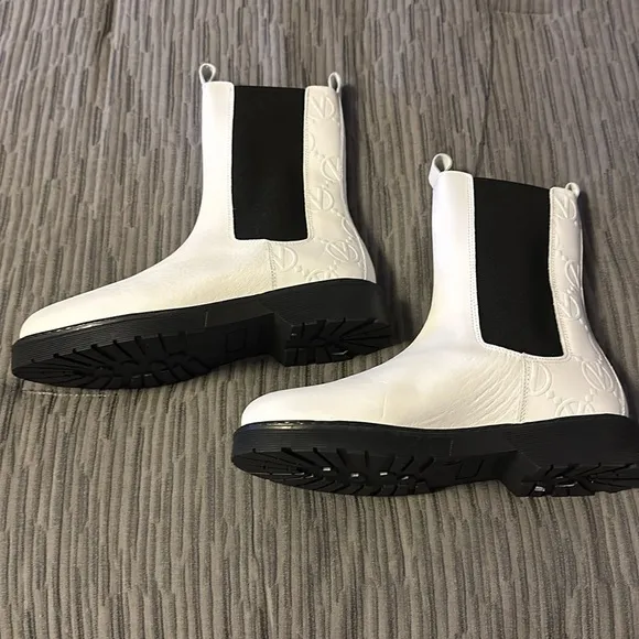 Mario Valentino boots