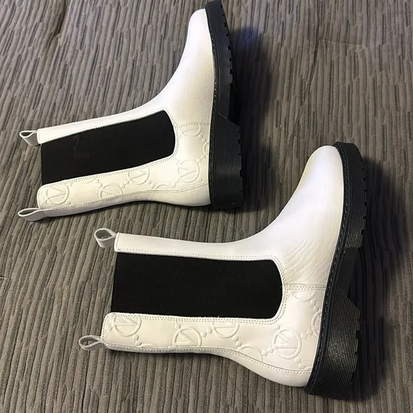 Mario Valentino boots