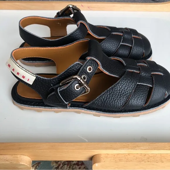 Marni Fussbett leather sandals 36 (US 5.5)