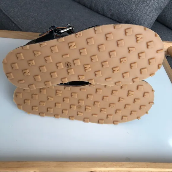 Marni Fussbett leather sandals 36 (US 5.5)