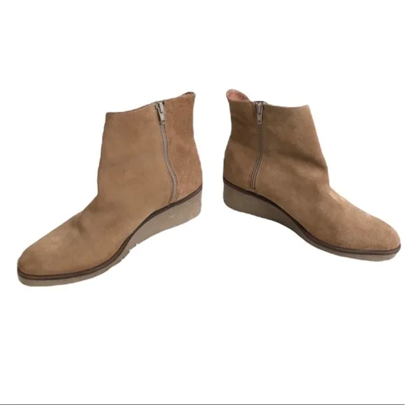 Matt Bernson Frieze Boots Tan Suede Rubber Wedge Boots 10