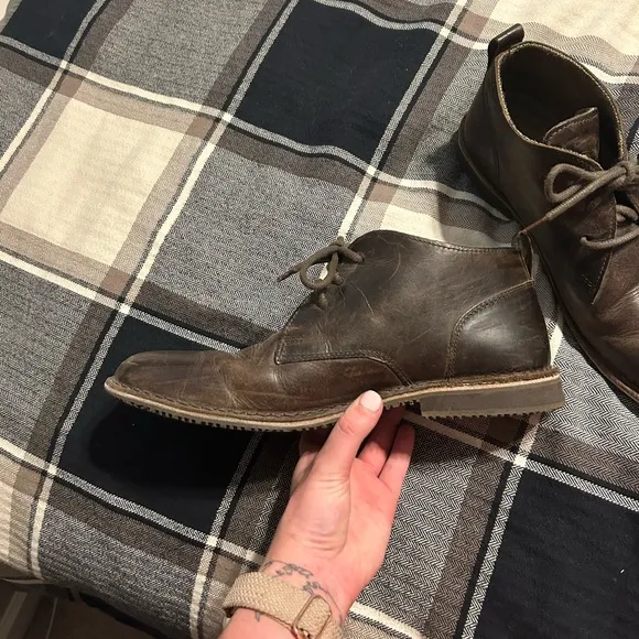 Men’s Brown Varese Casual Shoes Size 10.5