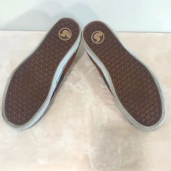 Men's DVS Milan 2CT Brown Skateboard Shoes Size 10 Medium EUC
