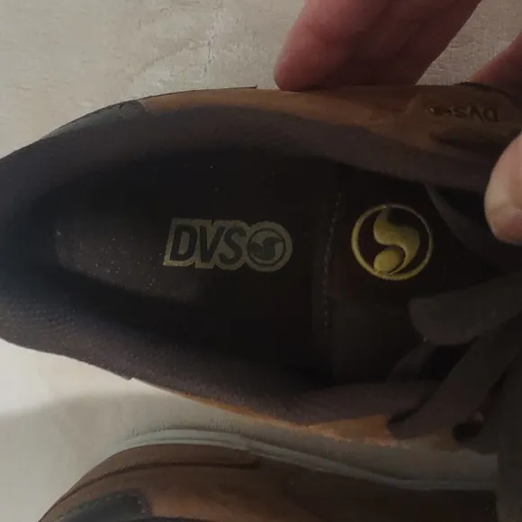 Men's DVS Milan 2CT Brown Skateboard Shoes Size 10 Medium EUC