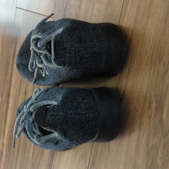 Men's Gray Allbirds sneakers. Men's size 12 Allbirds. Size 12. Men's shoes.