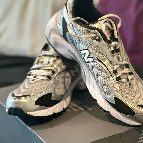 MENS NEW BALANCE 725V1