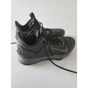 Men's Nike Lebron Witness IV 4 Basketball Shoes Size 10.5 Black