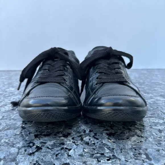 MENS SALVATORE FERRAGAMO LACE UP LEATHER SNEAKERS SHOES SIZE 8 U.S. 9