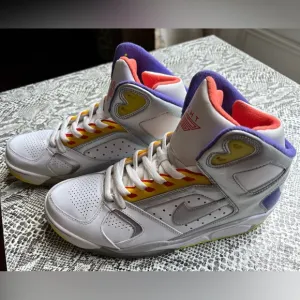 Men’s size 9.5 Nike Air Flight Lite High White/MetallicSilver-Hyper Grape