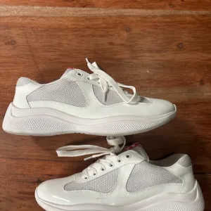 Men’s White Sneakers