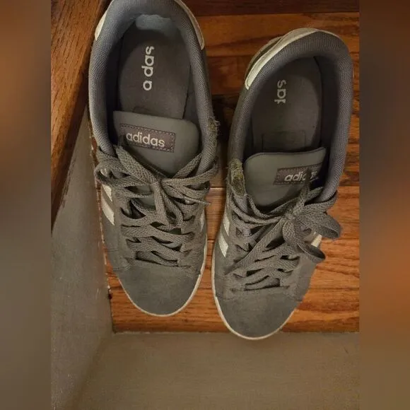 Mens' Adidas suede tennis shoes size 8