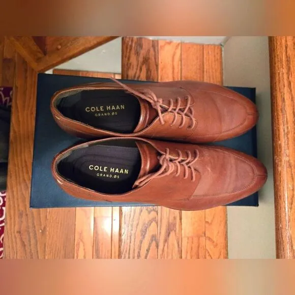 Men's Cole Haan Leather shoes  11.5