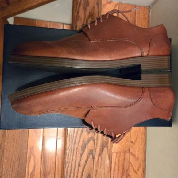 Men's Cole Haan Leather shoes  11.5