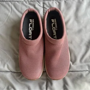 Merrell Size 9 Woman’s Encore Breeze Pink Slip-On Shoes