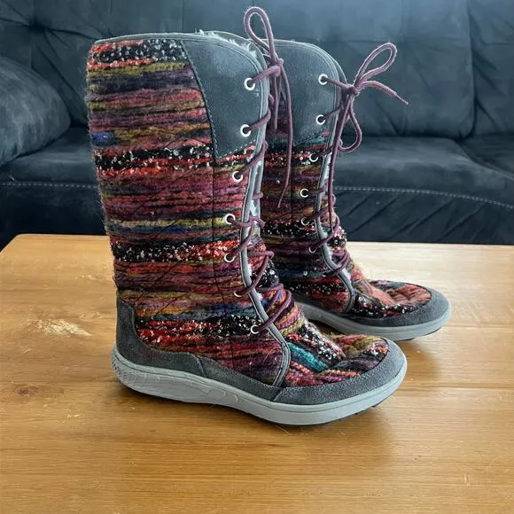 Merrell Women’s Winter Boots - Size 7.5 - Vibram Sole - Cozy &amp; Stylish