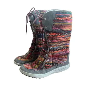 Merrell Women’s Winter Boots - Size 7.5 - Vibram Sole - Cozy &amp; Stylish