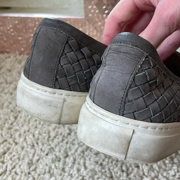 M.Gemi made in Italy stunning weave leather grey slip ons