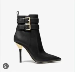 Michael Kors Amal Leather Ankle Bottle Black ✨brand new ✨No box