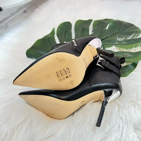 Michael Kors Amal Leather Ankle Bottle Black ✨brand new ✨No box