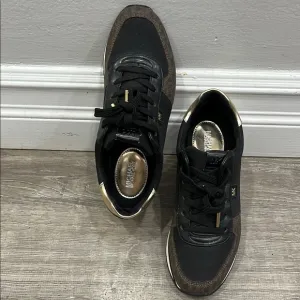 Michael Kors Men's Black and Gold Sneakers