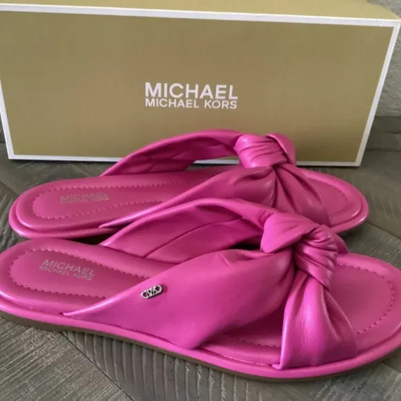 Michael Kors MMK Elena Knotted Slide Sandals, size 8