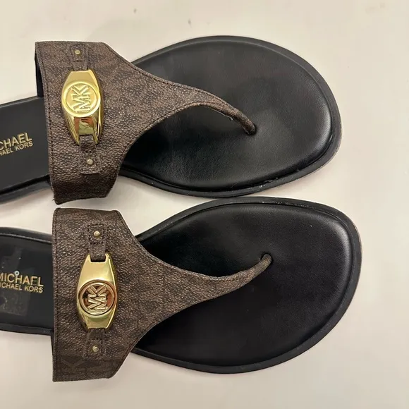Michael Kors Tilly Thong Sandals Size 8.0 M