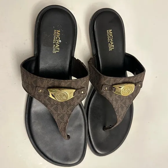 Michael Kors Tilly Thong Sandals Size 8.0 M