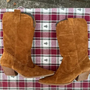 MICHAEL KORS Women’s Suede Leather Rodeo Western  Tan Boots Chunky Heels SZ 9M