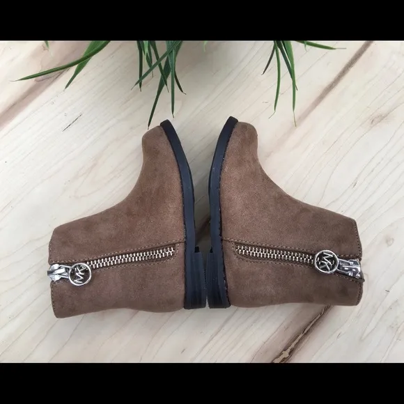 MICHAEL Michael Kors Girls' Emma Boots NEW