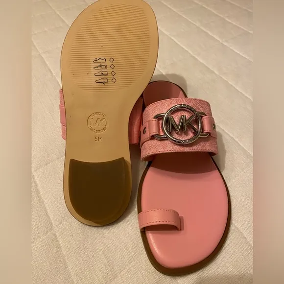 Michael Michael Kors Rory Thong Sandals sz 5 nwot shell pink