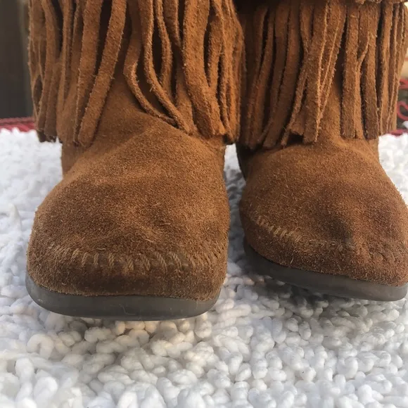 MINNETONKA Brown Suede Fringed Boots