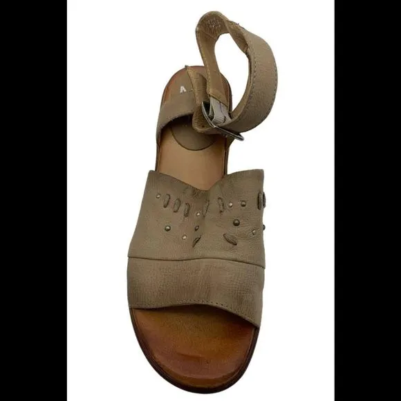 Miz Mooz Leather Wedge Sandals Striking Linen - Medium