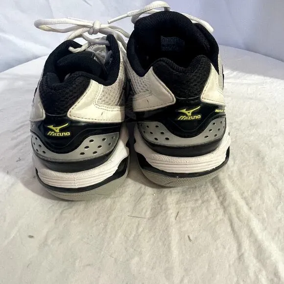 Mizund Size 7.5W Sneakers women Wave Bolt  Black and white  Volleyball shoes