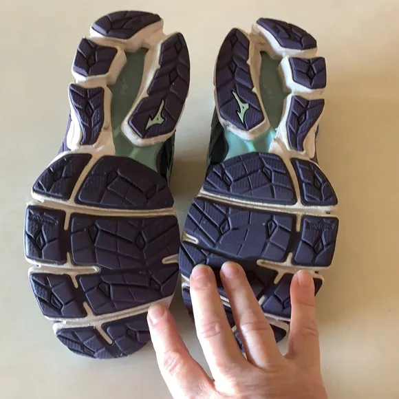 Mizuno Wave Style Shoes, size 7.5