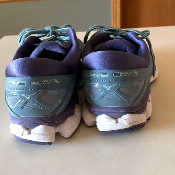 Mizuno Wave Style Shoes, size 7.5