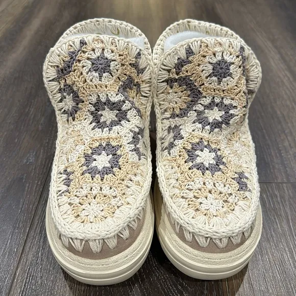 MOU Crochet Ankle Boots Size 36