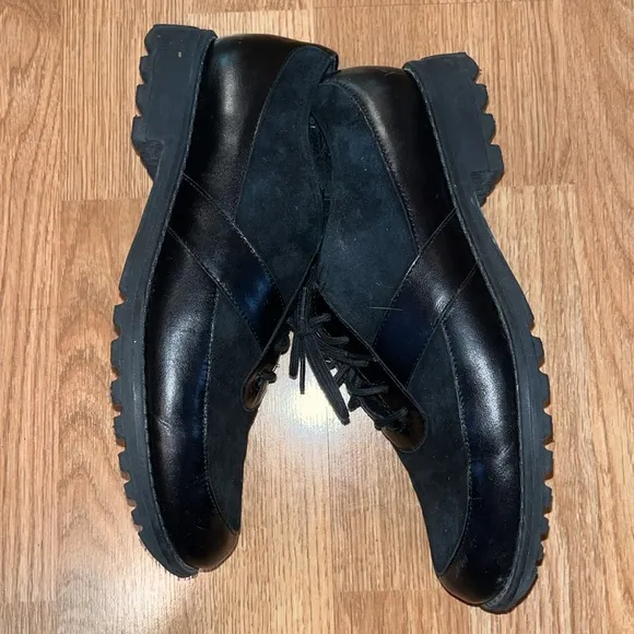 Munro Black Lace Up Shoes