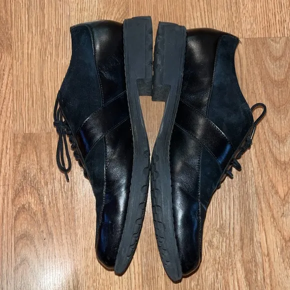 Munro Black Lace Up Shoes
