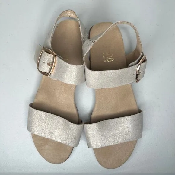 Munro Cleo Champagne Shimmer Sandals Size 7.5