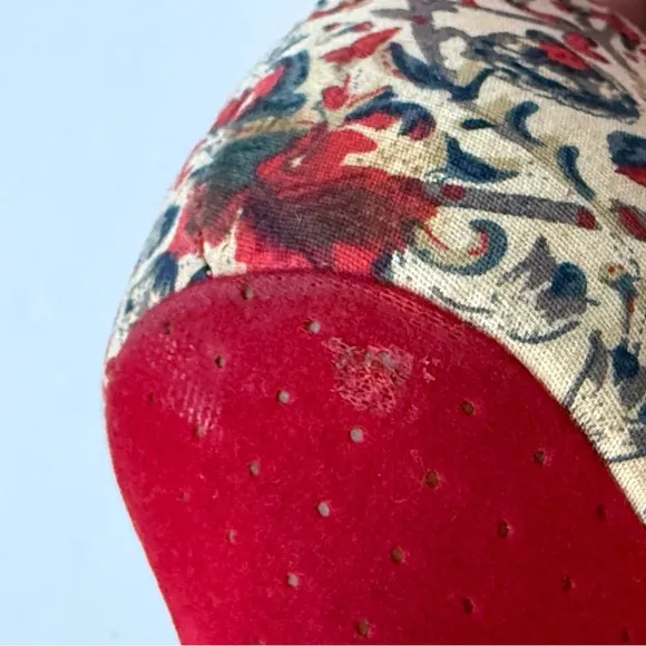 MUTINY IRREGULAR CHOICE BLUE WHITE FLORAL PRINT RED VELOUR HIGH HEELS