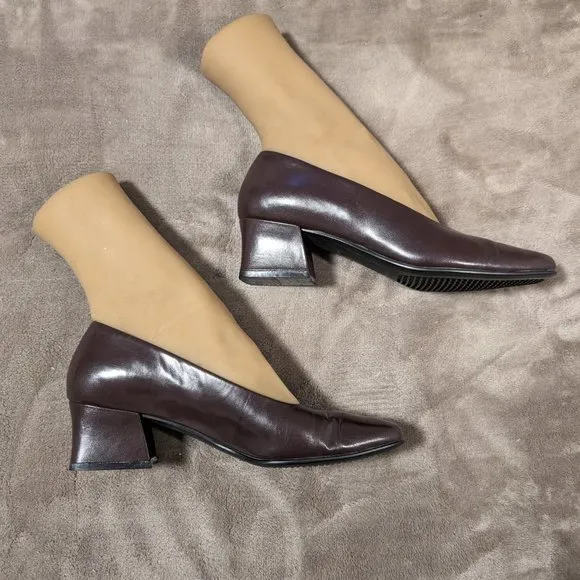 Naturalizer Brown Leather Square Toe Pumps Size 6M