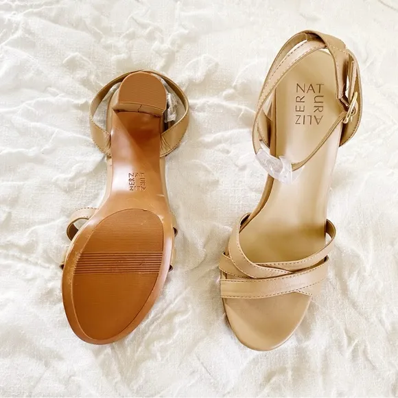 Naturalizer Mallory Ankle Strap Platform Sandal Size 10