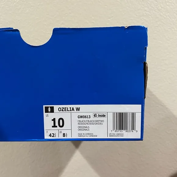 NEW! adidas Ozelia Women's Shoes Size 10